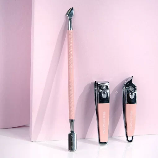 Brushworks Manicure set - Image 2